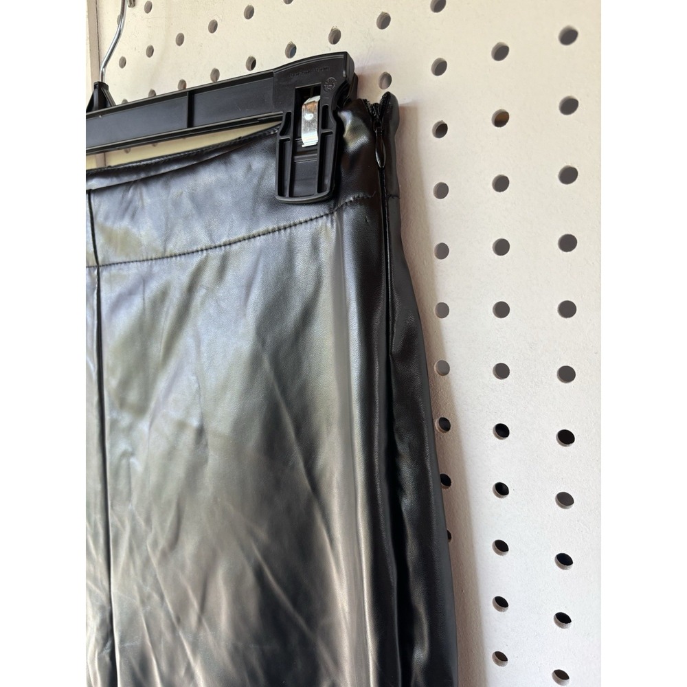 SBetro Suzanne Betro Faux Leather‎ Pants Women's Small NWT Pull On Black - Picture 3 of 7